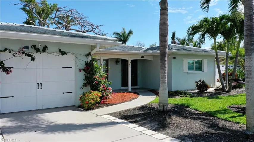 253 Bayshore Dr, Cape Coral, Florida 33904