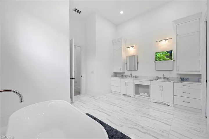 Double vanity