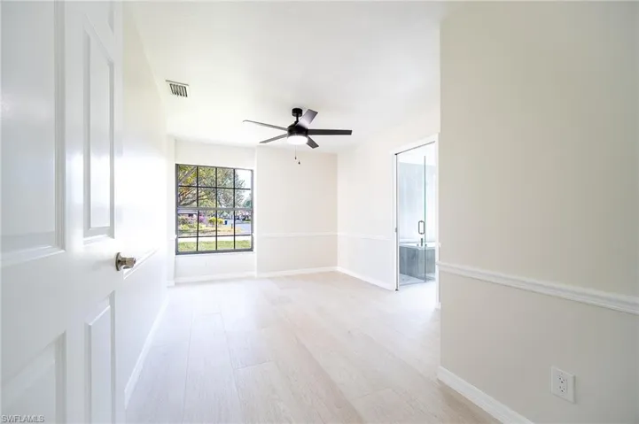 10731 Regent Cir, Naples, Florida 34109