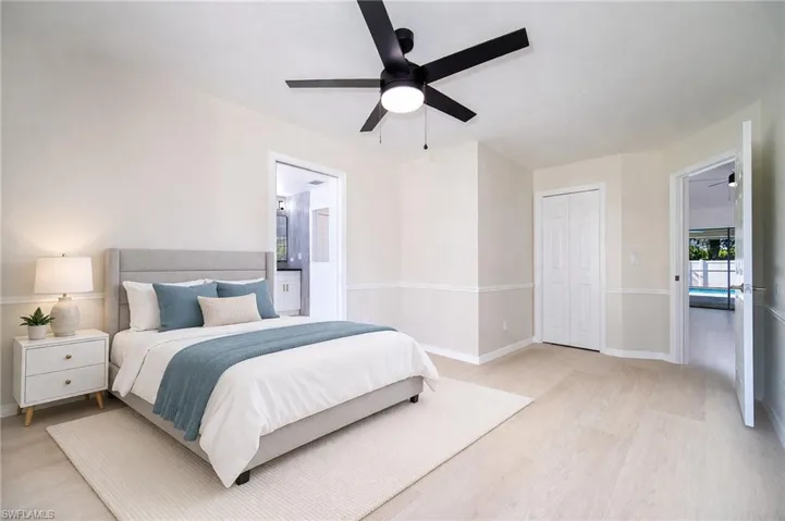 10731 Regent Cir, Naples, Florida 34109