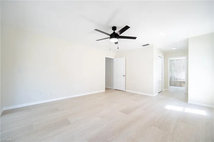 10731 Regent Cir, Naples, Florida 34109