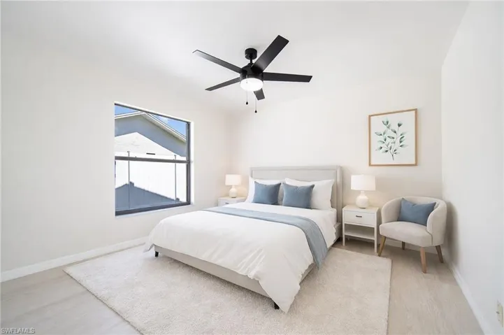 10731 Regent Cir, Naples, Florida 34109