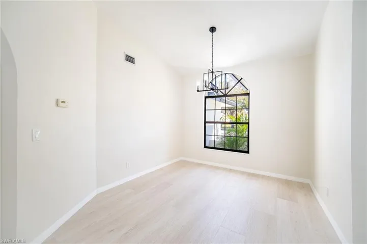 10731 Regent Cir, Naples, Florida 34109