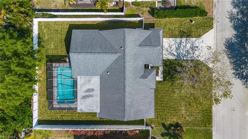 10731 Regent Cir, Naples, Florida 34109