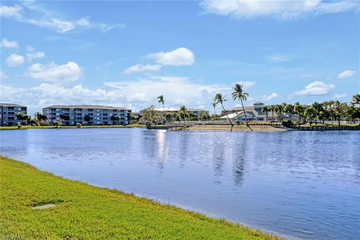 Lake View behind Bldg 6 at heritage Pointe