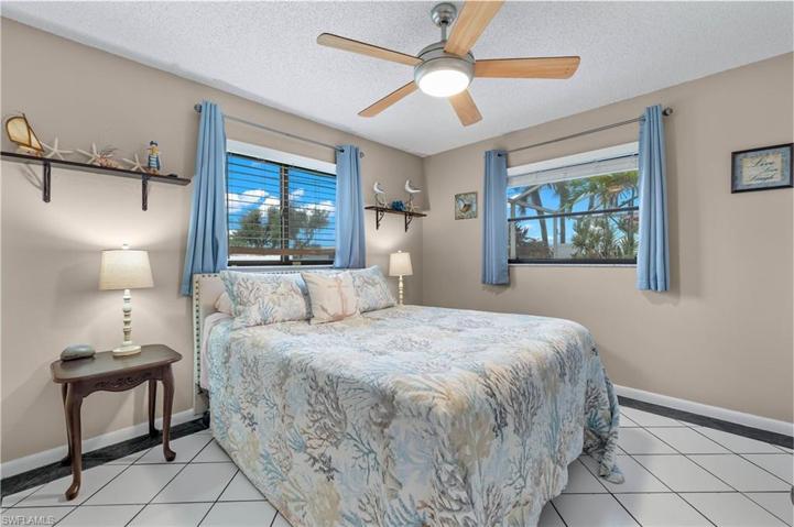 Guest bedroom
