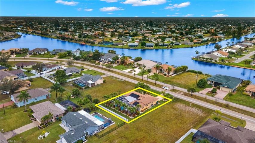 location is across from waterfront property without neighbors on either side or across