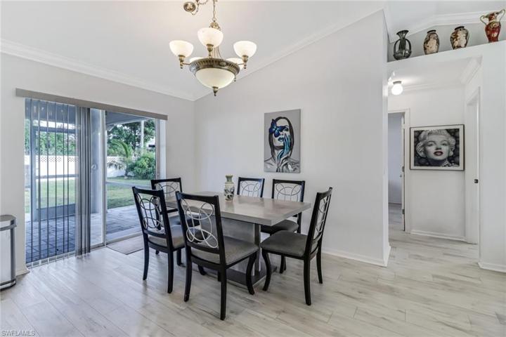 Dining Area/Kitchen