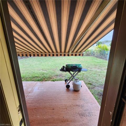 Awning protect from rain & sun