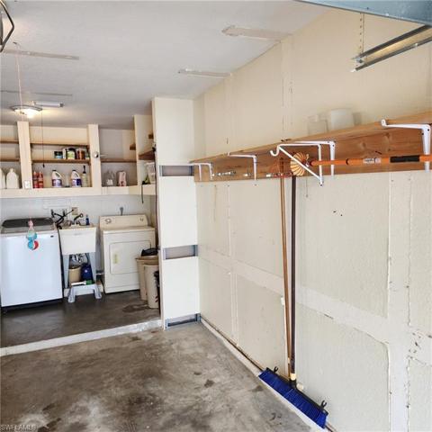 Garage, washer, dryer