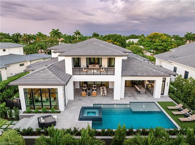 3235 Regatta Rd, Naples, Florida 34103