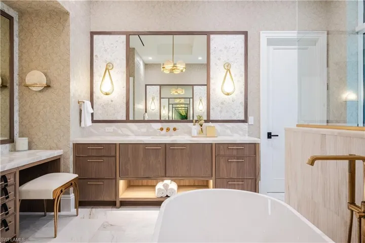 3235 Regatta Rd, Naples, Florida 34103