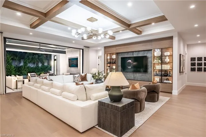 3235 Regatta Rd, Naples, Florida 34103