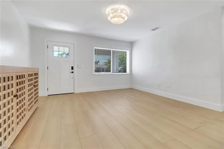 Living room 4525