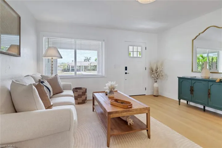 Living Room 4523