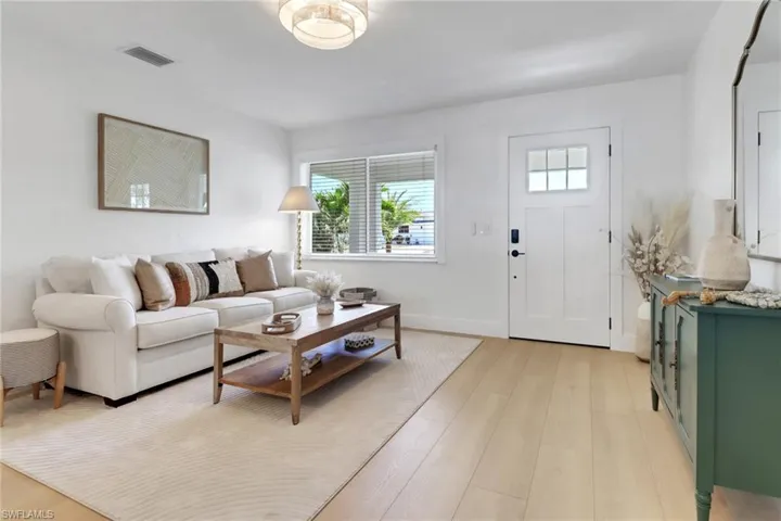 Living Room 4523