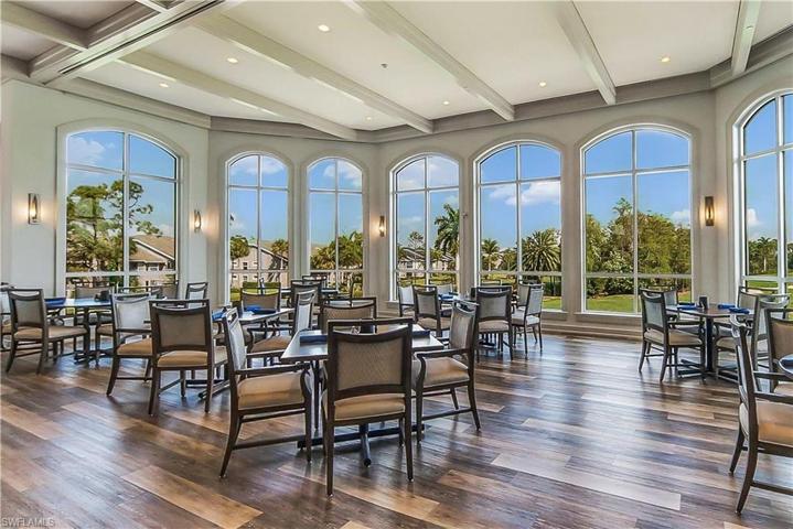 Dine in bar area