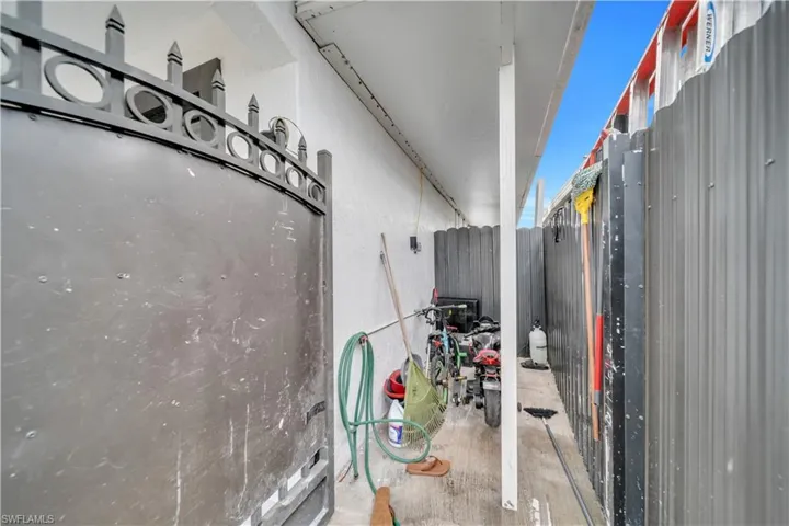7929 Nw 36 Ct, Miami, Florida 33147