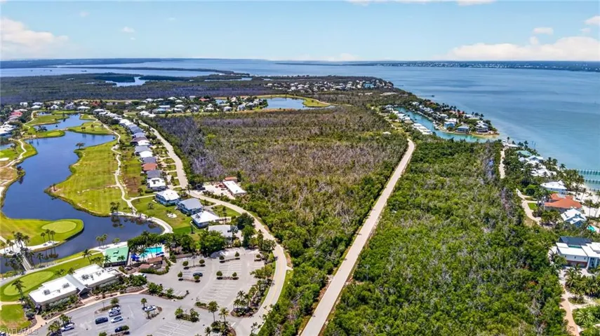 Bay Dr, Sanibel, Florida 33957