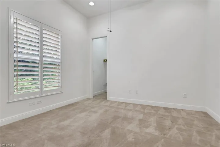 10233 Avonleigh Dr, Bonita Springs, Florida 34135