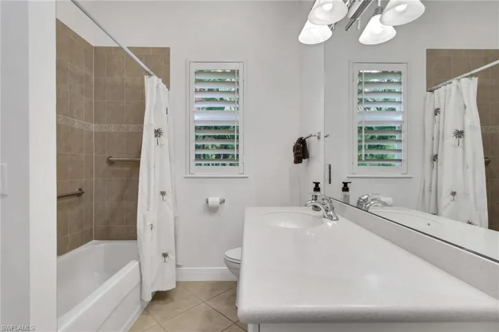 10233 Avonleigh Dr, Bonita Springs, Florida 34135