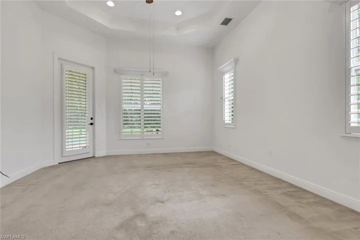 10233 Avonleigh Dr, Bonita Springs, Florida 34135