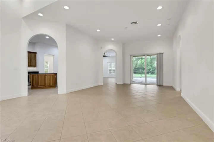 10233 Avonleigh Dr, Bonita Springs, Florida 34135
