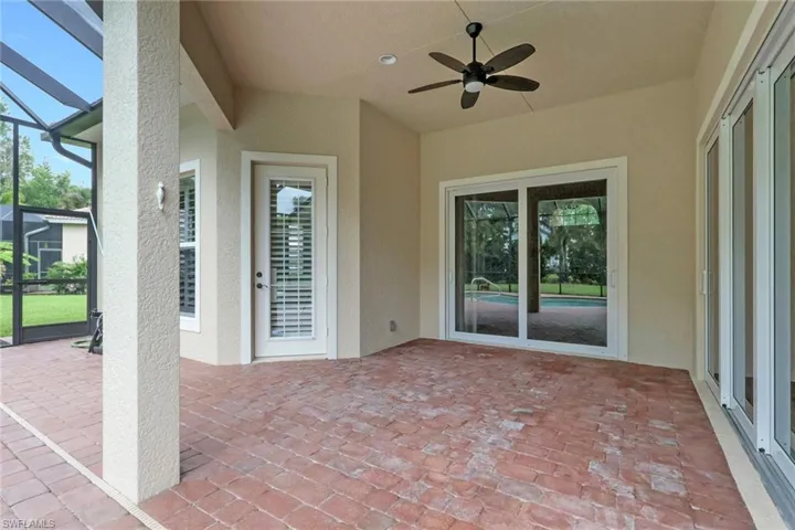 10233 Avonleigh Dr, Bonita Springs, Florida 34135