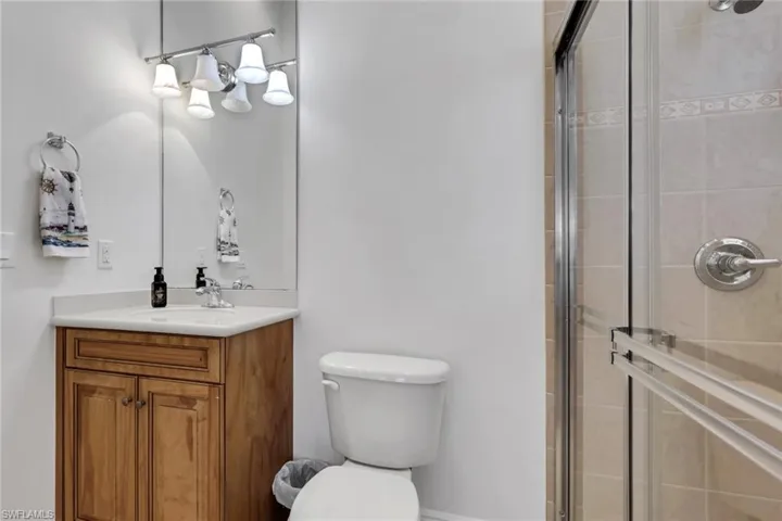 10233 Avonleigh Dr, Bonita Springs, Florida 34135