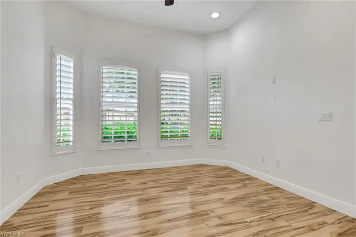 10233 Avonleigh Dr, Bonita Springs, Florida 34135