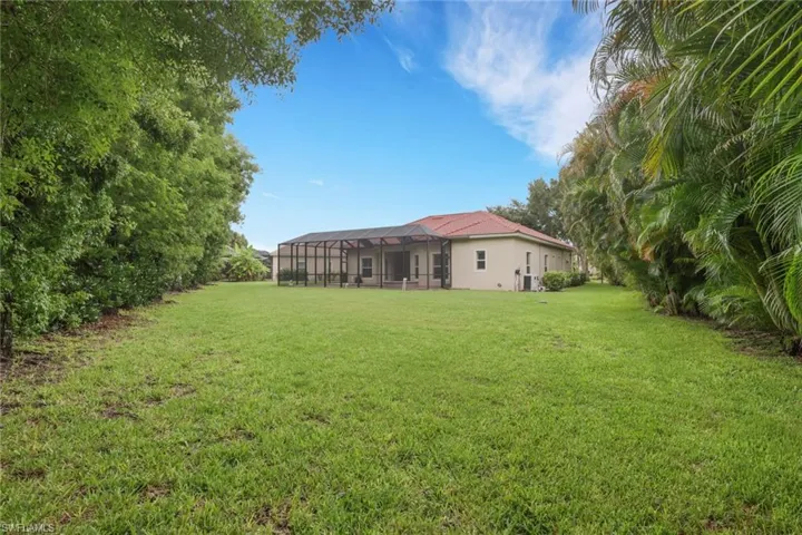 10233 Avonleigh Dr, Bonita Springs, Florida 34135