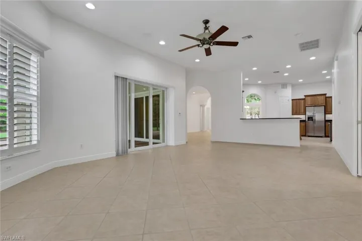 10233 Avonleigh Dr, Bonita Springs, Florida 34135