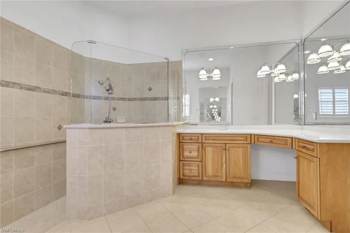 10233 Avonleigh Dr, Bonita Springs, Florida 34135