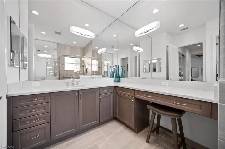 28471 Montecristo Loop, Bonita Springs, Florida 34135