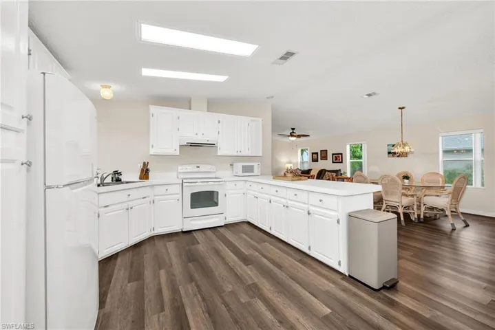 26930 Sammoset Way, Bonita Springs, Florida 34135