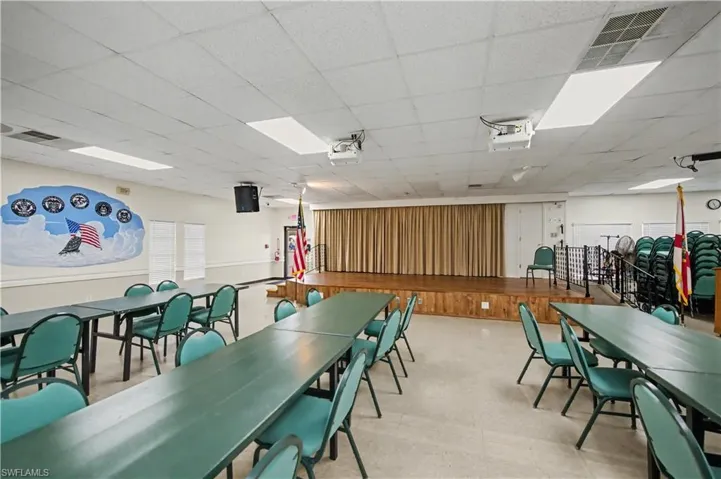 178  Caravan  CIR, North Fort Myers, FL 33903