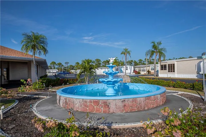 178  Caravan  CIR, North Fort Myers, FL 33903