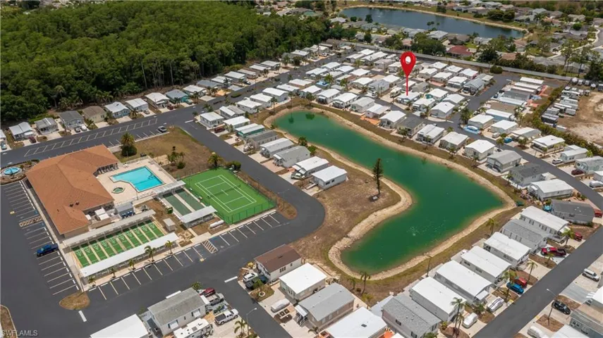 178  Caravan  CIR, North Fort Myers, FL 33903