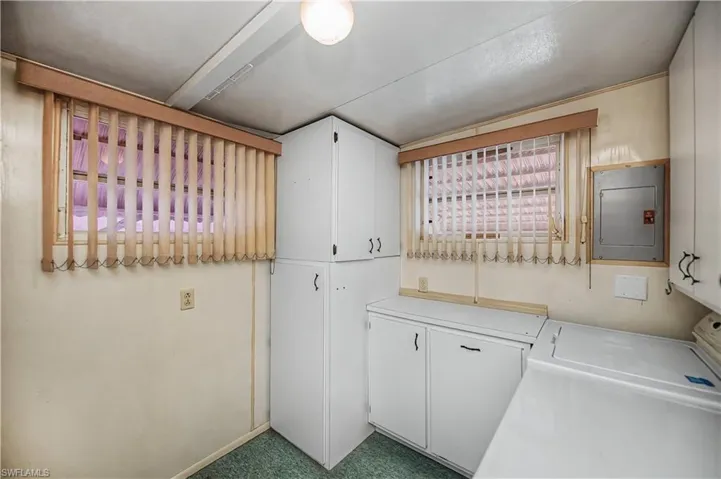 178  Caravan  CIR, North Fort Myers, FL 33903