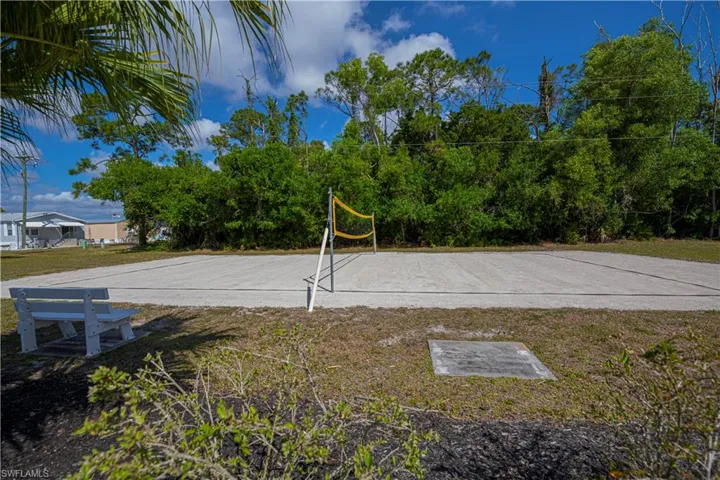 178  Caravan  CIR, North Fort Myers, FL 33903