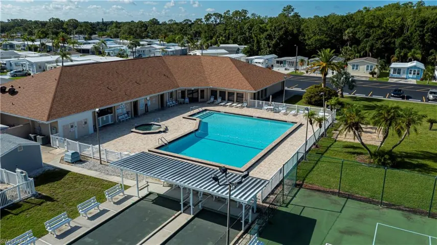178  Caravan  CIR, North Fort Myers, FL 33903