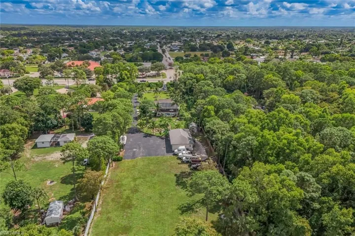 2061 Santa Barbara Blvd, Naples, Florida 34116