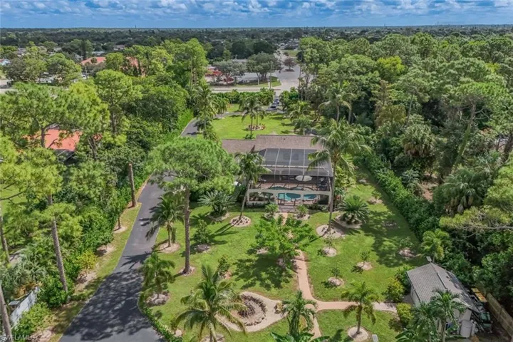 2061 Santa Barbara Blvd, Naples, Florida 34116