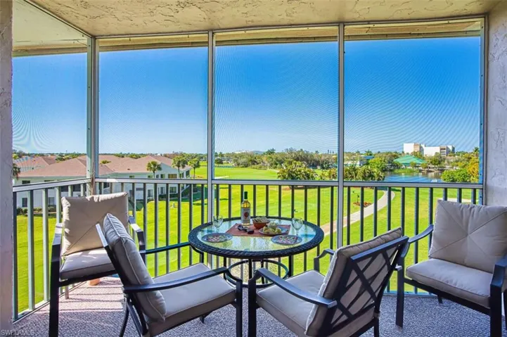 Lanai with healthy amount of natural light