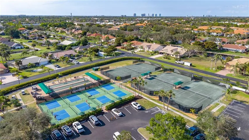 9180 Spanish Moss Way 922, Bonita Springs, Florida 34135