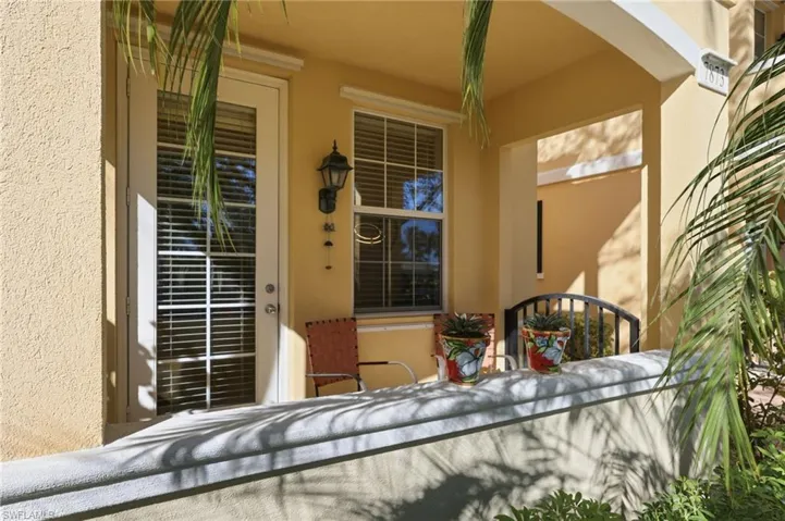 View of porch/balcony