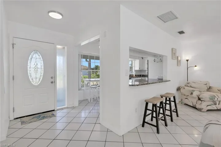 Bright Kitchen!