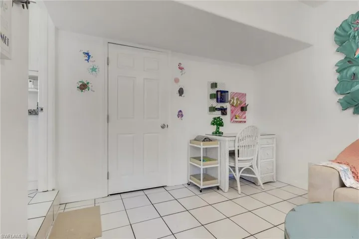 Converted Garage Area..GREAT DEN!