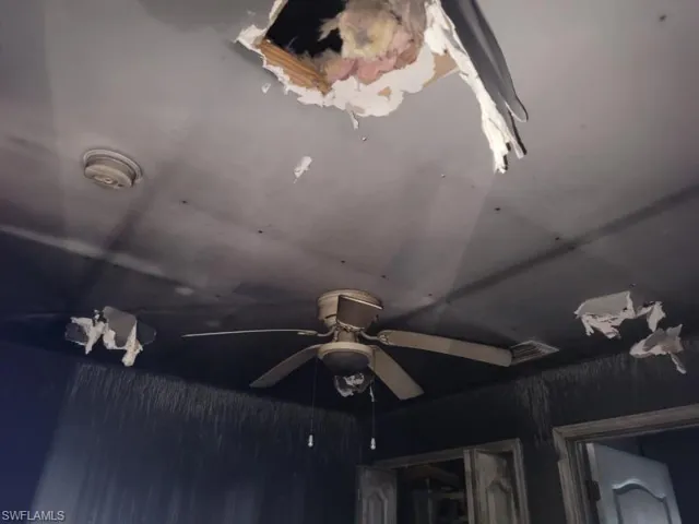 Room details with ceiling fan