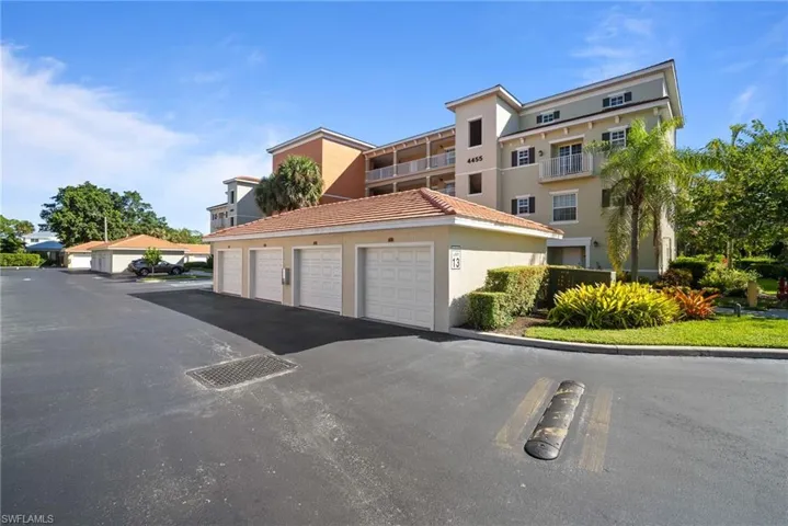 4455 Botanical Place Cir # 5, Naples, Florida 34112